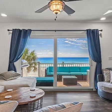 Newly Remodeled Beachfront Townhome - Sleeps 14